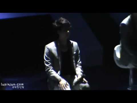 [Fancam 8] SS501 Hyung Jun Focus - Waiting to Perform "Let Me Be The One" @ Music Core [10.06.05]