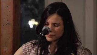 Shannon McNally - &quot;Pale Moon&quot; @ Music in the Hall: Episode Four