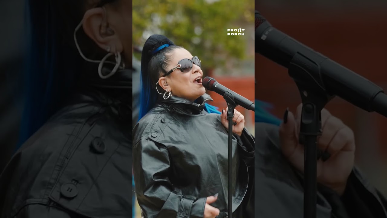 Lisa Lisa - I Wonder If I Take You Home (Live From The Front Porch)