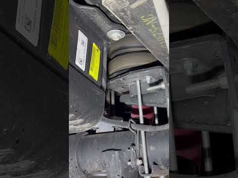 Airbags on Ford F250 2022! #truck #build #f250 😉