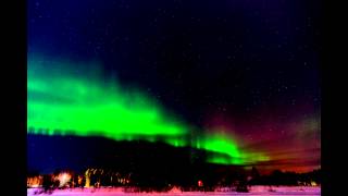 preview picture of video 'Aurora Borealis timelapse (Ivalo River, 20/02/2015)'