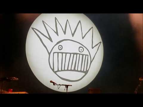 Ween - "Fluffy" Live at The Met, Philadelphia, PA 12/14/18