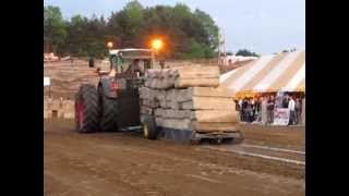 preview picture of video 'Tir de tracteur et camion de Stoke 2012 1k'