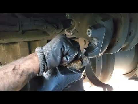Replacing U joints on kenworth w900