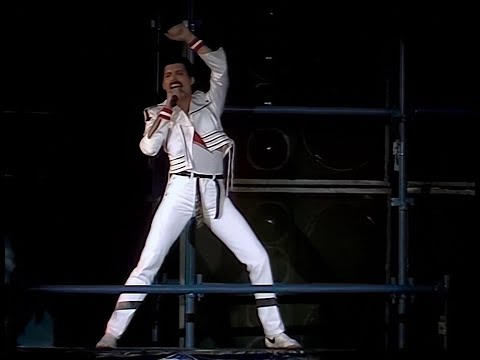 Videoclip de We Will Rock You (Fast) (Live At Milton Keynes Bowl / June 1982) — Queen