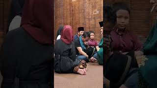Download lagu Mbah Gus Robert bin Mbah Miek #moloekatan #dzikrulghofilin #gusmiek mp3