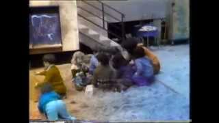 preview picture of video 'מפלסים 3.2.1982   1.פעוטון שושנה טבצ'ניק, 2. קטע מחדר האוכל  Mefalsim'
