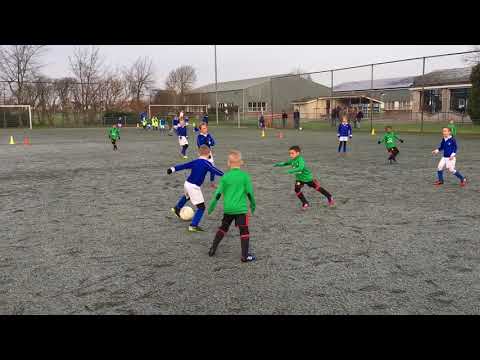 Renzo in actie met RVC'33 JO9-1 tegen Feyenoord JO7-1