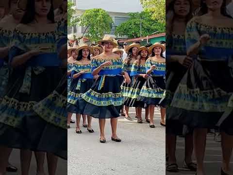 Baile a Cargo de Alumnos de Escuela ENBIS, Sayaxché, Petén.