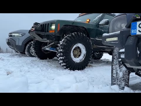 New Duster 2025 Snow Off Road vs Jeep Cherokee XJ vs Lada Niva vs Suzuki Jimny