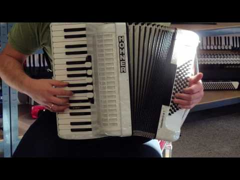 Klangprobe Akkordeon Hohner Concerto IIIT