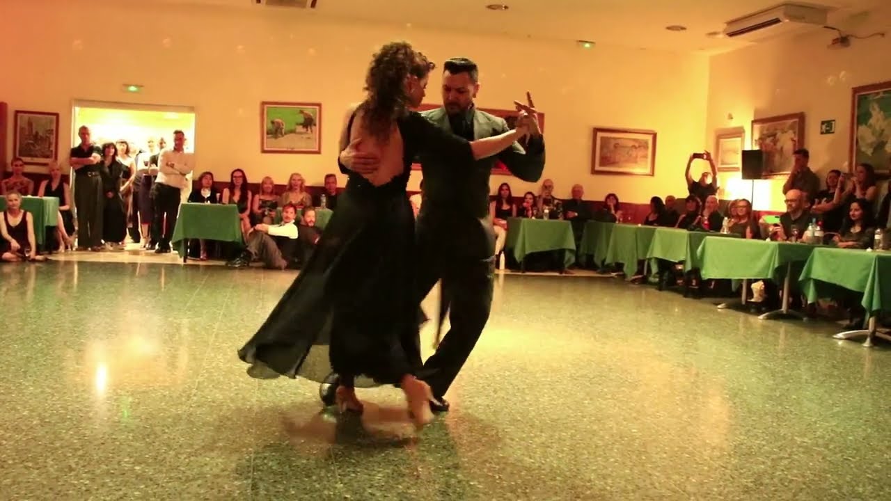 Agostina Tarchini y David Samaniego - Pequeña - Orquesta Romántica Milonguera