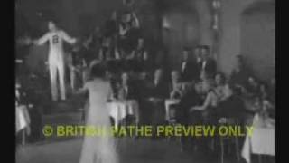 Music Hall star Marie Kendal sings &quot;Just Like The Ivy&quot; 1932