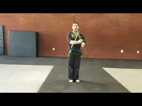 Bo Staff: Reverse Figure 8