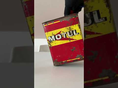 Vespa Patina Rost Öldose oilcan rust