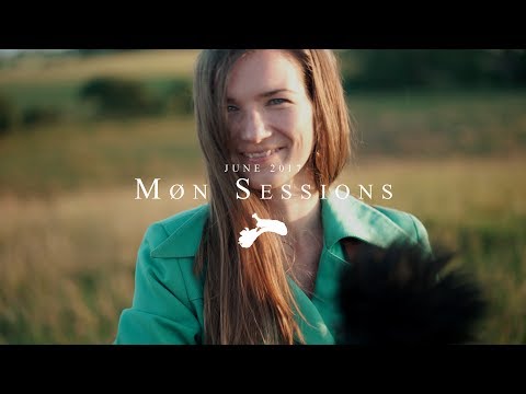 KIRA MARTINI : Julie : Møn Sessions : June
