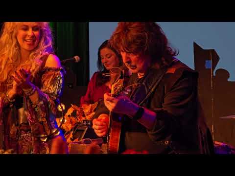 Blackmore's Night request hour: Hush, Street of Dreams, Black Night, White Christmas 