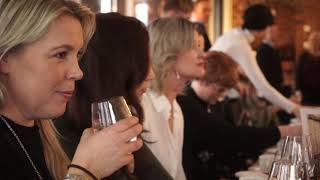 Lauri Tähkä ystävineen lohisopalla #elämänkumppari