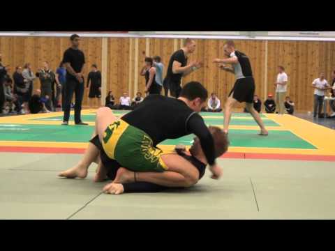 Frontline open 2012 -79kg open class Patryk Drott 1