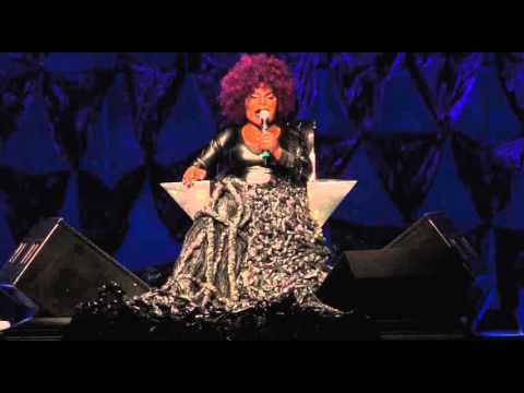 Elza Soares - A Carne (Oficial - Ao Vivo no Auditório Ibirapuera)