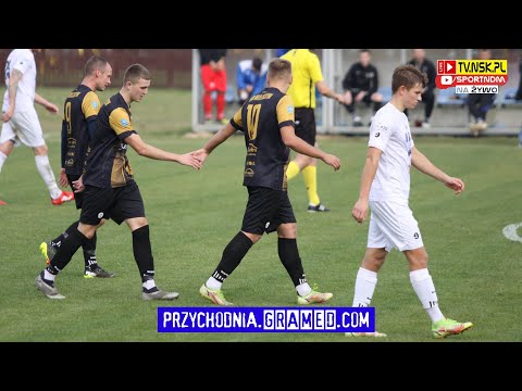 tv.nsk.pl [skrót meczu] KS Dąb Wieliszew - KS Legionovia II Legionowo 3:2 (2:1) 2022-10-15 g. 11:00