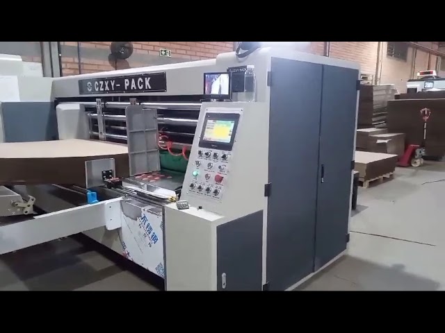 Máquina Cortadeira e Vincadeira