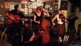 Vanessa McGowan Band @ The Bunker, Devonport (clip 3)