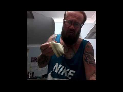 download lagu mp3 mp4 Plastic Cheese Knife, download lagu Plastic Cheese Knife gratis, unduh video klip Plastic Cheese Knife