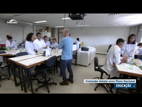 Novo PNE: especialistas cobram metas claras e responsabilização de gestores