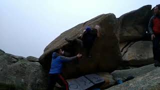 Video thumbnail of La Caperuza, 7b. La Pedriza