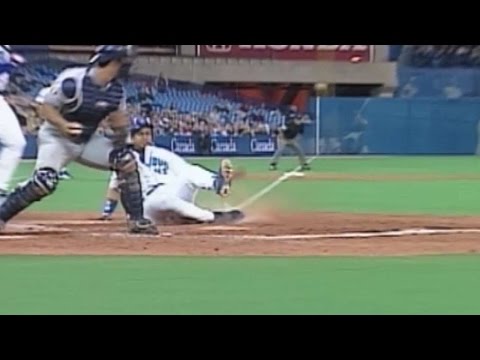 NYY@TOR: Raul Mondesi steals home to tie the game