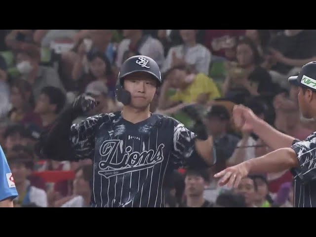 【5回裏】4番の意地!! ライオンズ・山村崇嘉 センターへのタイムリーヒットを放つ!! 2024年8月3日 埼玉西武ライオンズ 対 東北楽天ゴールデンイーグルス