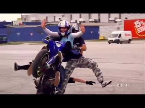 Akrobacije na motociklu!  - Dejan Špoljar