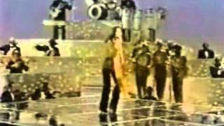 Lynda Carter - We Are Family