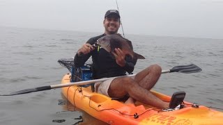 preview picture of video 'Pescaria Costeira de Caiaque em São Vicente 05/07/2014 (Kayak Fishing)'
