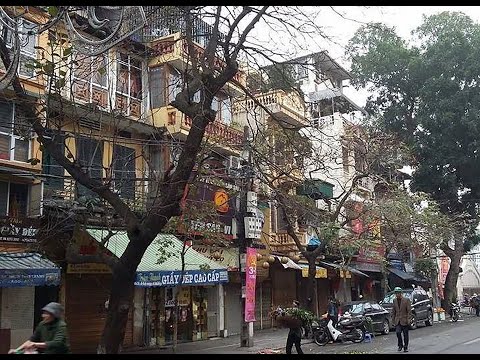Thể hiện bởi Hương Lan