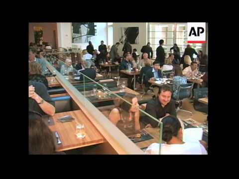 Trendier steakhouses please restaurant goers