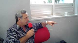 preview picture of video 'Prefeito de Ribeirópolis no Rádio em Ação'