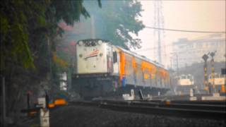 preview picture of video 'KA 147 Tegal Arum Meninggalkan Stasiun Tegal'