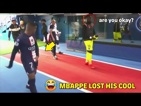 Mbappe weird gesture in the tunnel vs Auxerre