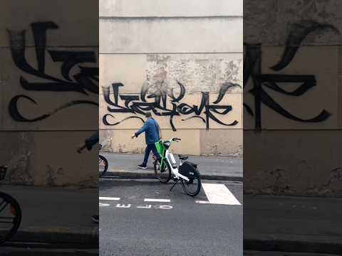 Painting Graffiti On The Wall #art #graffiti #painting #asmr #streetart #shorts