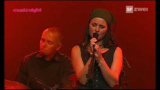 Sophie Zelmani - Nostalgia (01 - Live at Blue Balls 2006)