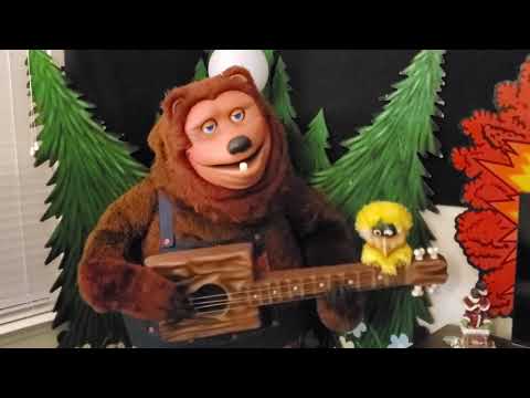 "Baseball" by Billy Bob and Looney Bird! Animatronic band ongoing restoration!