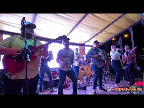 ELLA NO VA A VOLVER   ALEJANDRO TORRES Y LAS ESTRELLAS DEL RITMO EN VIVO