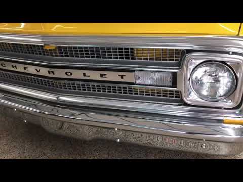 454ci V8 1969 Chevrolet C10 Restomod