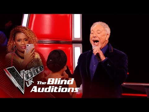 Sir Tom Jones & Bethzienna Williams' 'Cry To Me' | Blind Auditions | The Voice UK 2019