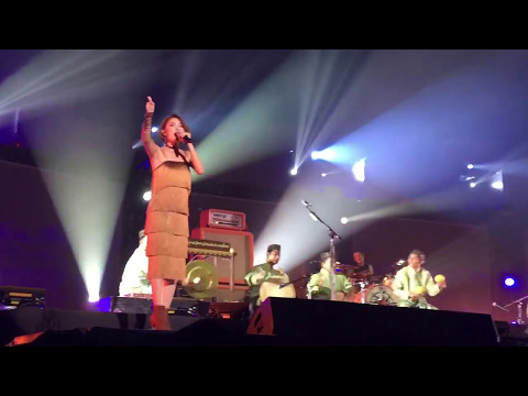 Labanoon คอนเสิร์ตเปิดกล่อง พลังงานจน feat.เปา เปาวลี