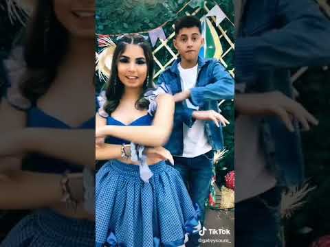 Gabyy souza e felipinho dançado antes da quarentena💕