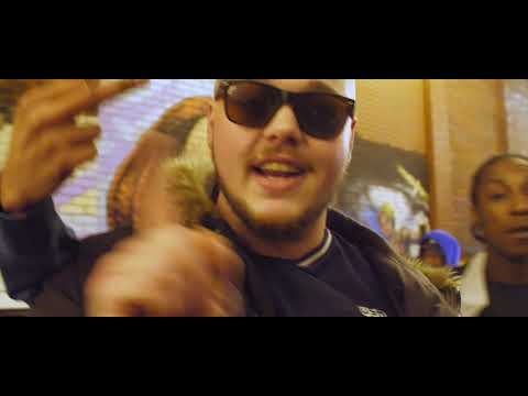 Young Esshaytch Ft B.Smoky - Throw Up The 4's (4TF Music Video))