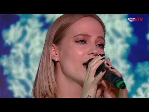 ГЛЮК`OZA - СНЕГ ИДЁТ / GLUK`OZA - SNEG IDYOT / NEW YEAR 2017 / EUROPA PLUS TV